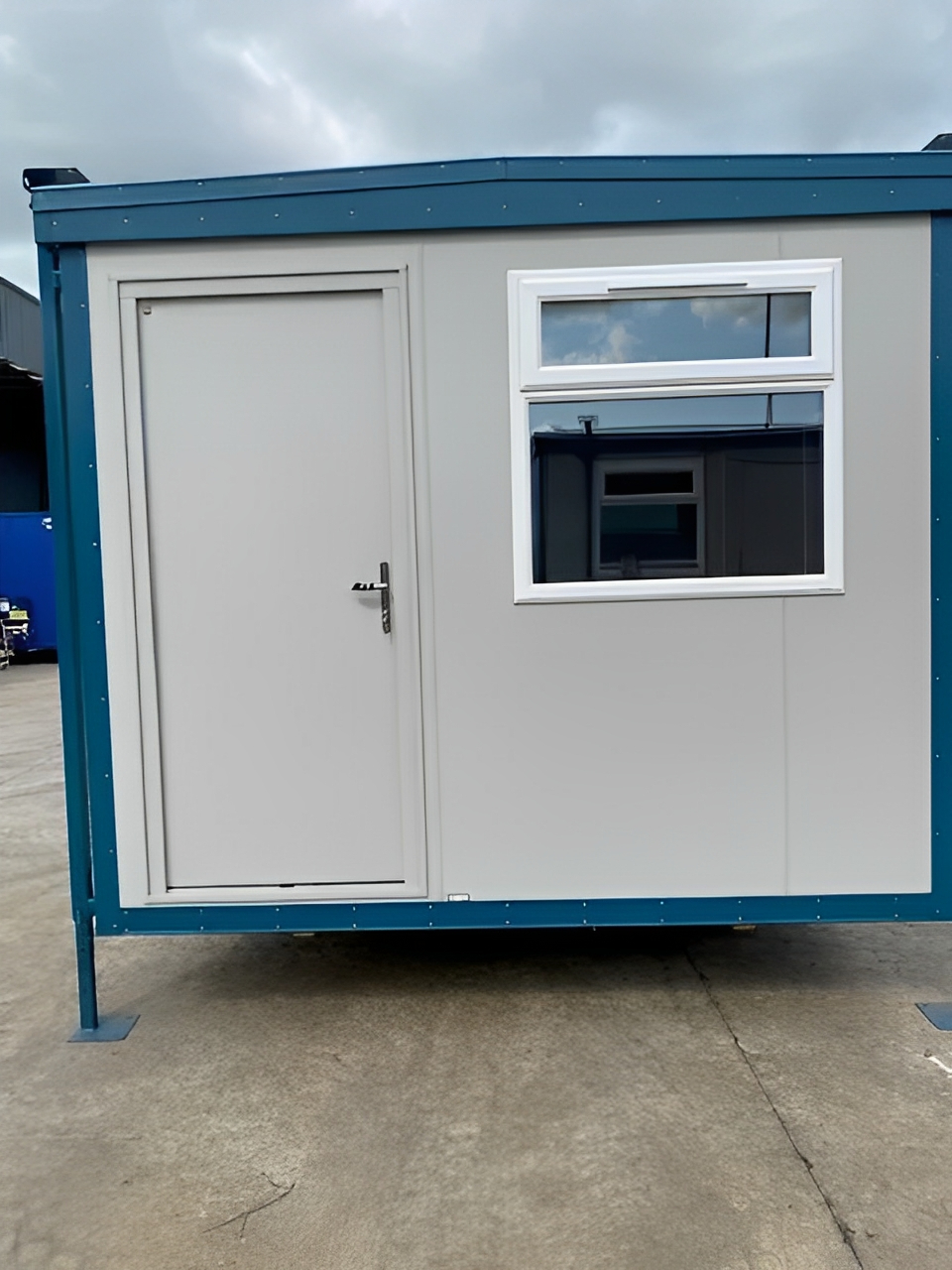 12Ft x 10Ft Jackleg Cabin