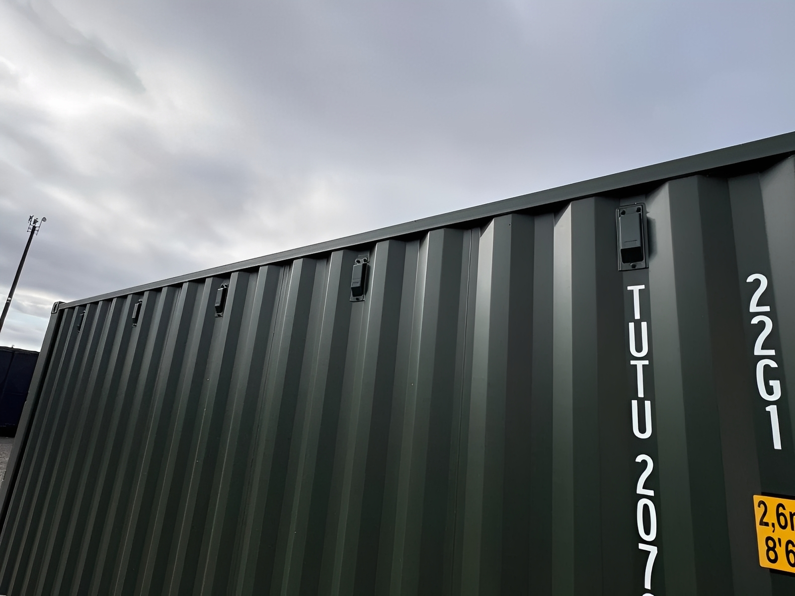 20Ft Shipping Container (One Trip) – Dark Green - Image 8
