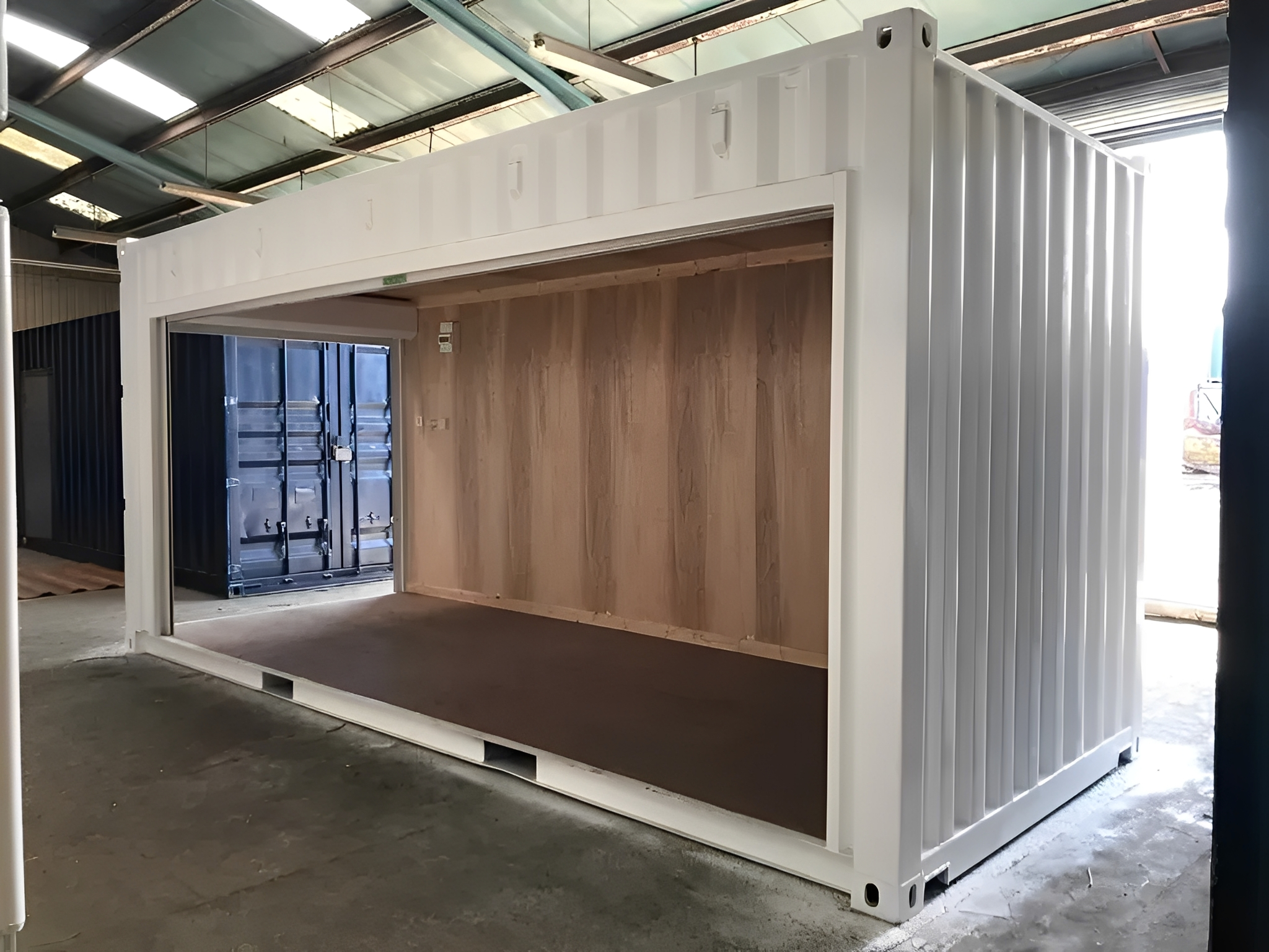 20ft x 8ft Roller Shutter Shipping Containers - Image 3
