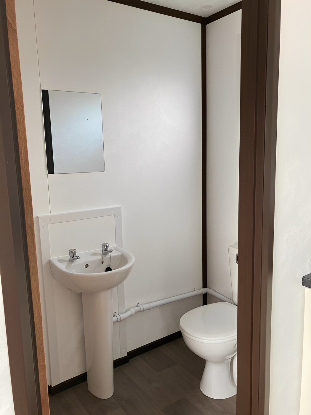 40Ft x 10Ft Jackleg Office Cabin - Image 8