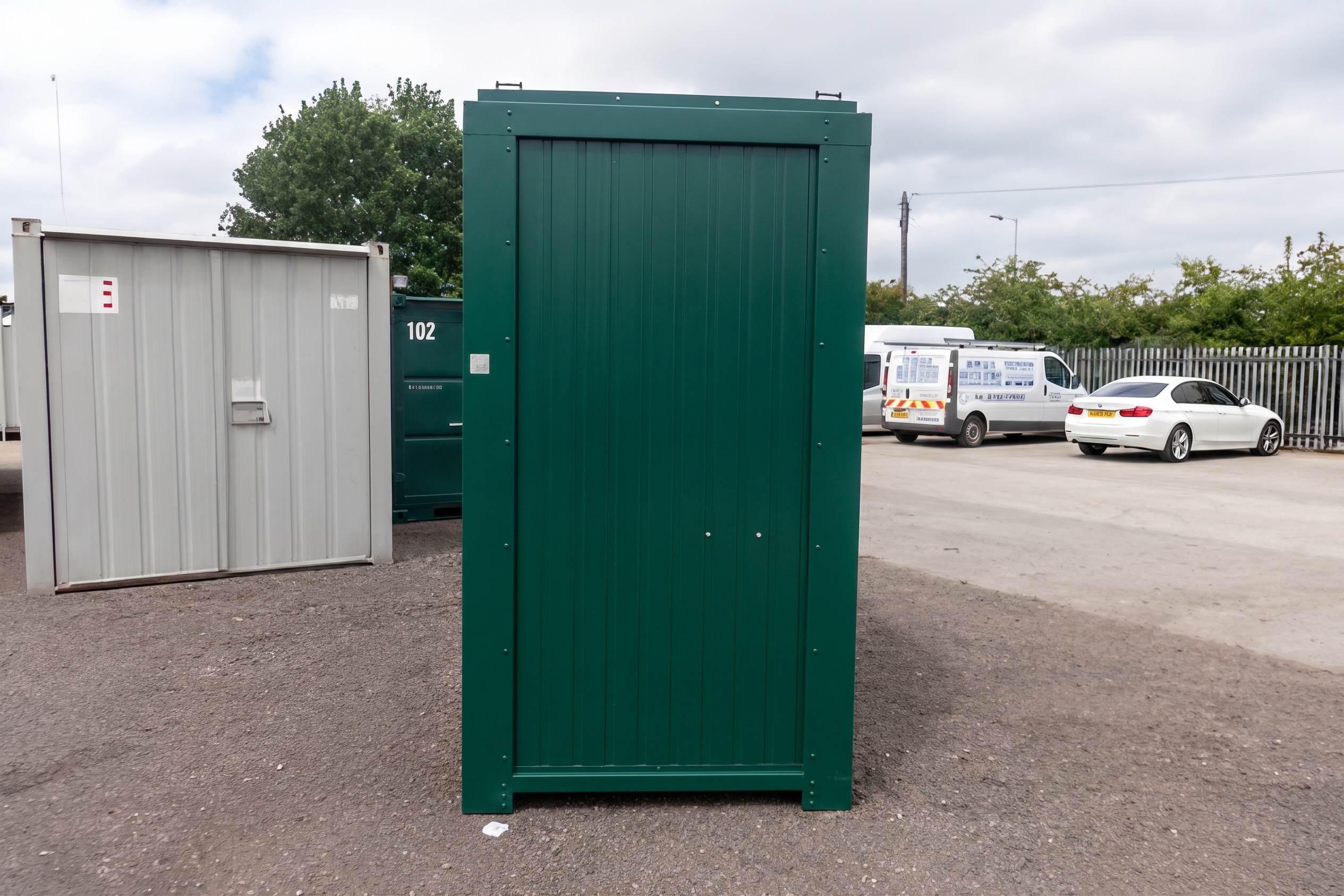 8Ft x 5Ft Mains Toilet/Shower - Image 5