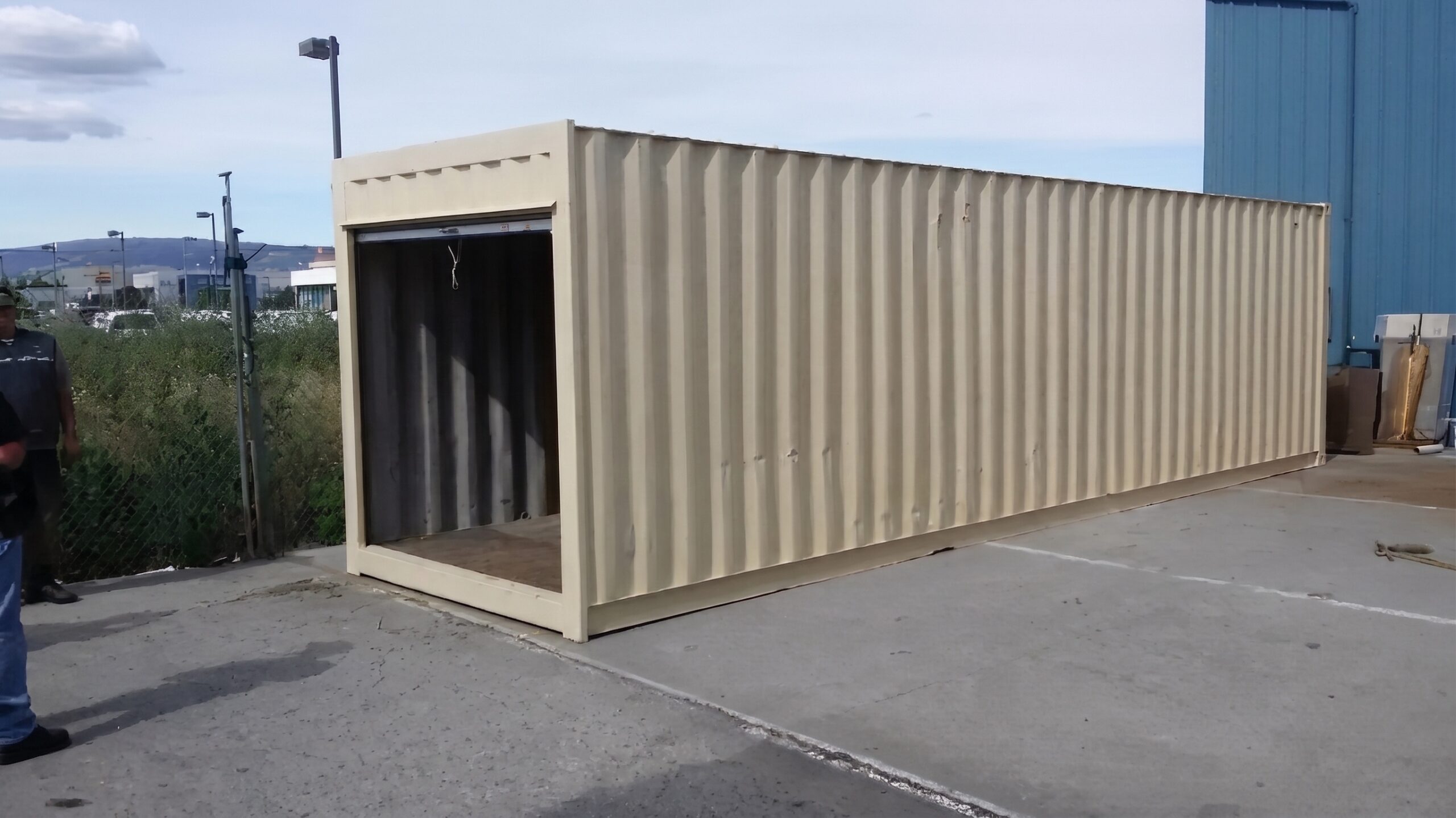 30ft Shipping Container with Roll-Up Door - Image 4